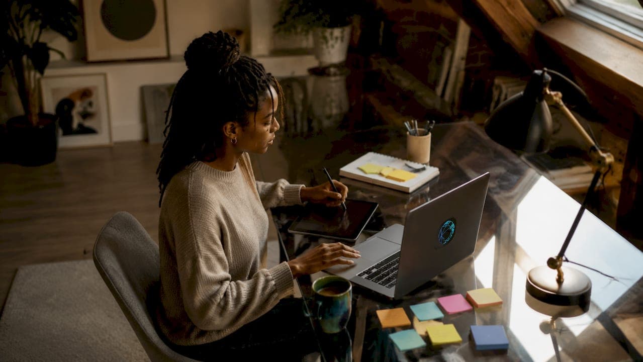 Why Social Media Hubs Matter for Creators in 2026